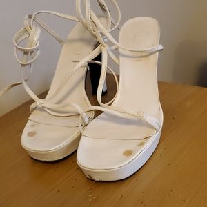Gucci white leather strap sandals